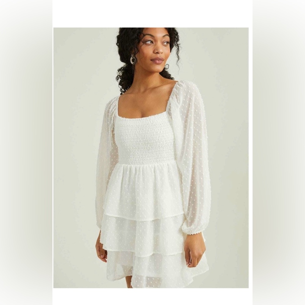 Altar’s state white dress!